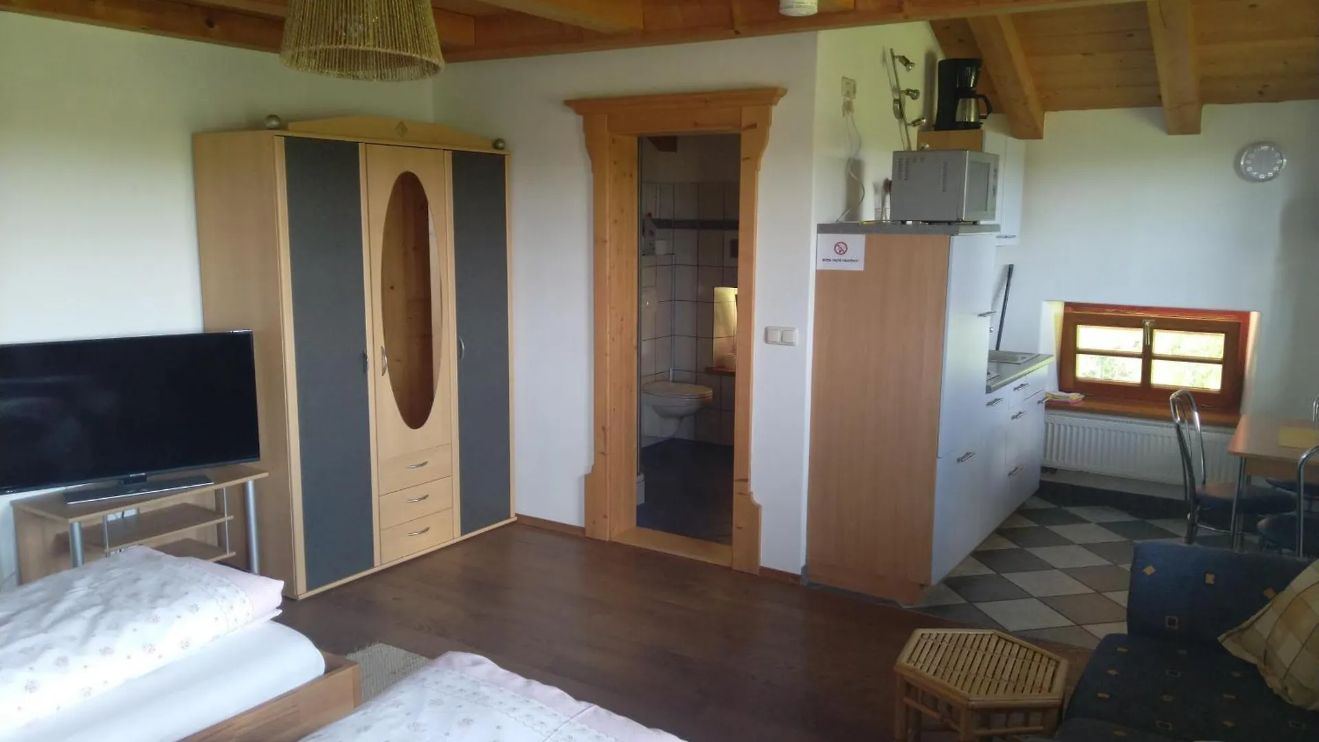 Apartment Arbeiterwohnung Entbuchner Hof Rohrdorf