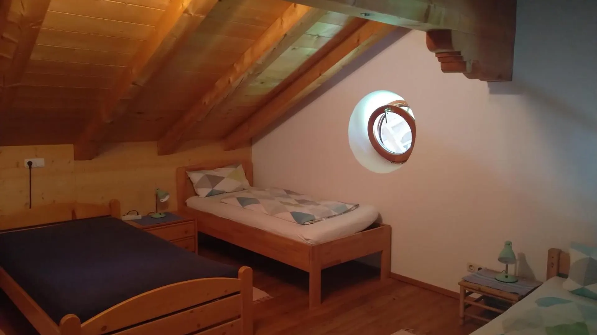 Apartment Arbeiterwohnung Entbuchner Hof Rohrdorf